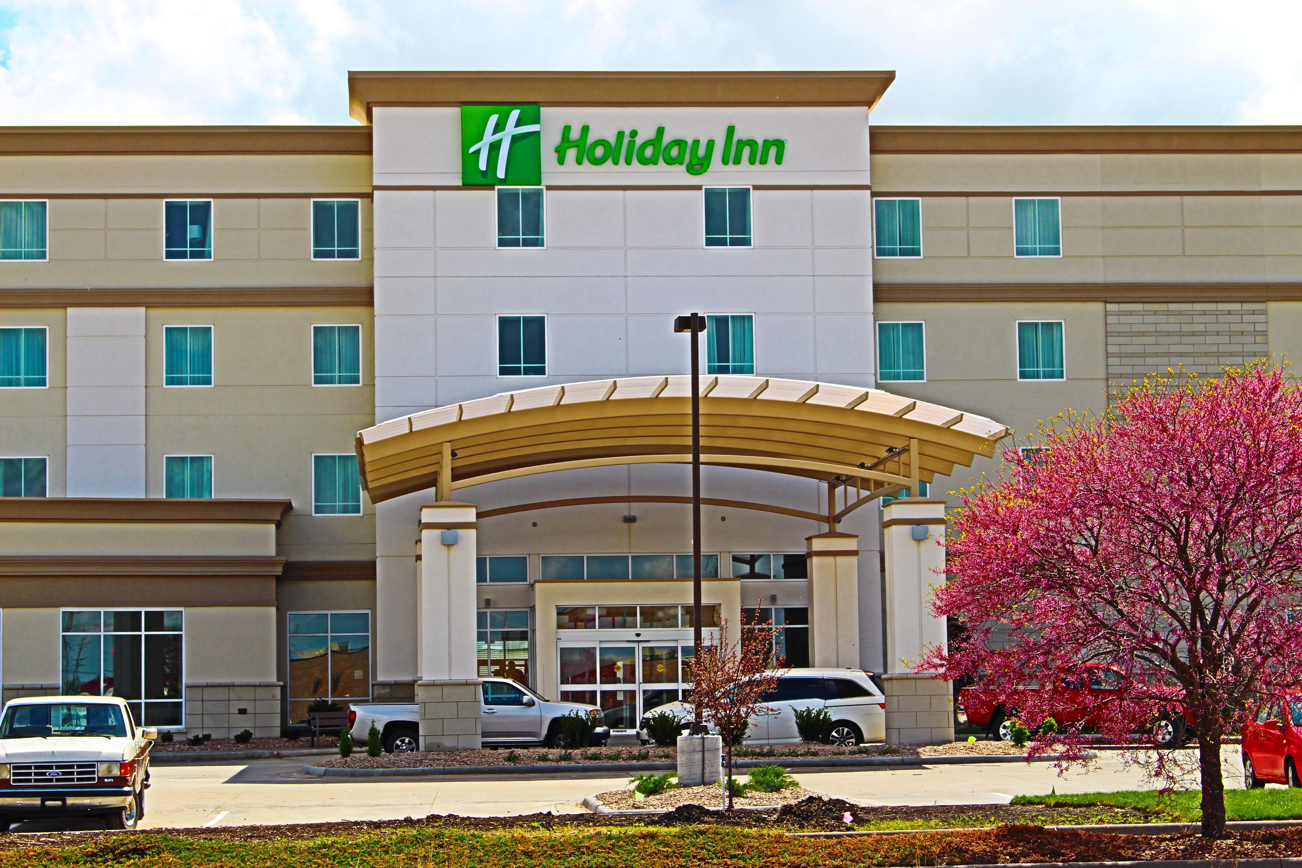 Holiday Inn Salina, An Ihg Hotel Exterior foto